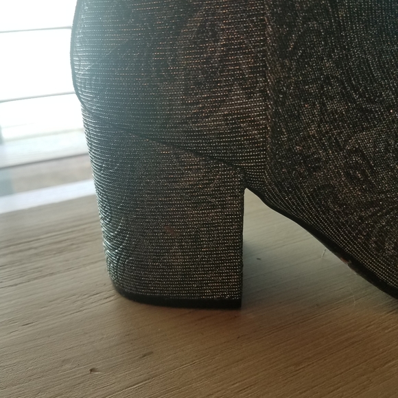 Boots - Picture 3 of 7